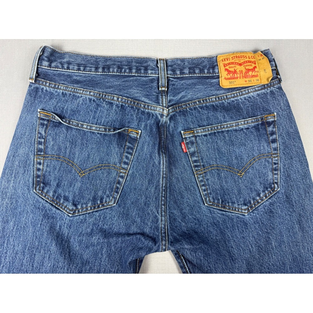 Levis 501 Original Fit Jeans Mens 36x36 Blue Denim Straight Leg Button Fly - Picture 3 of 10